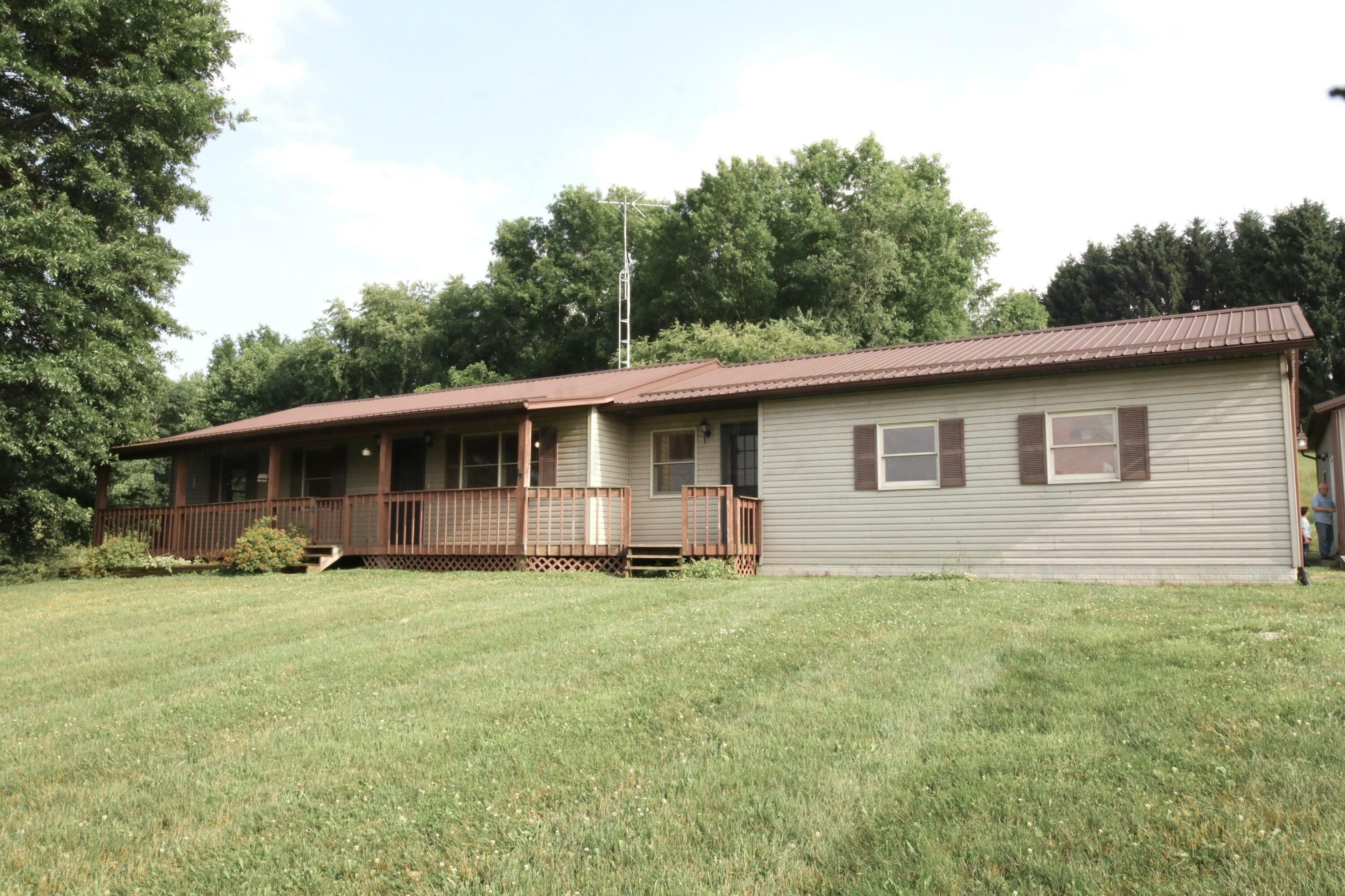 Property Photo:  11880 Wilkins Run Road NE  OH 43055 