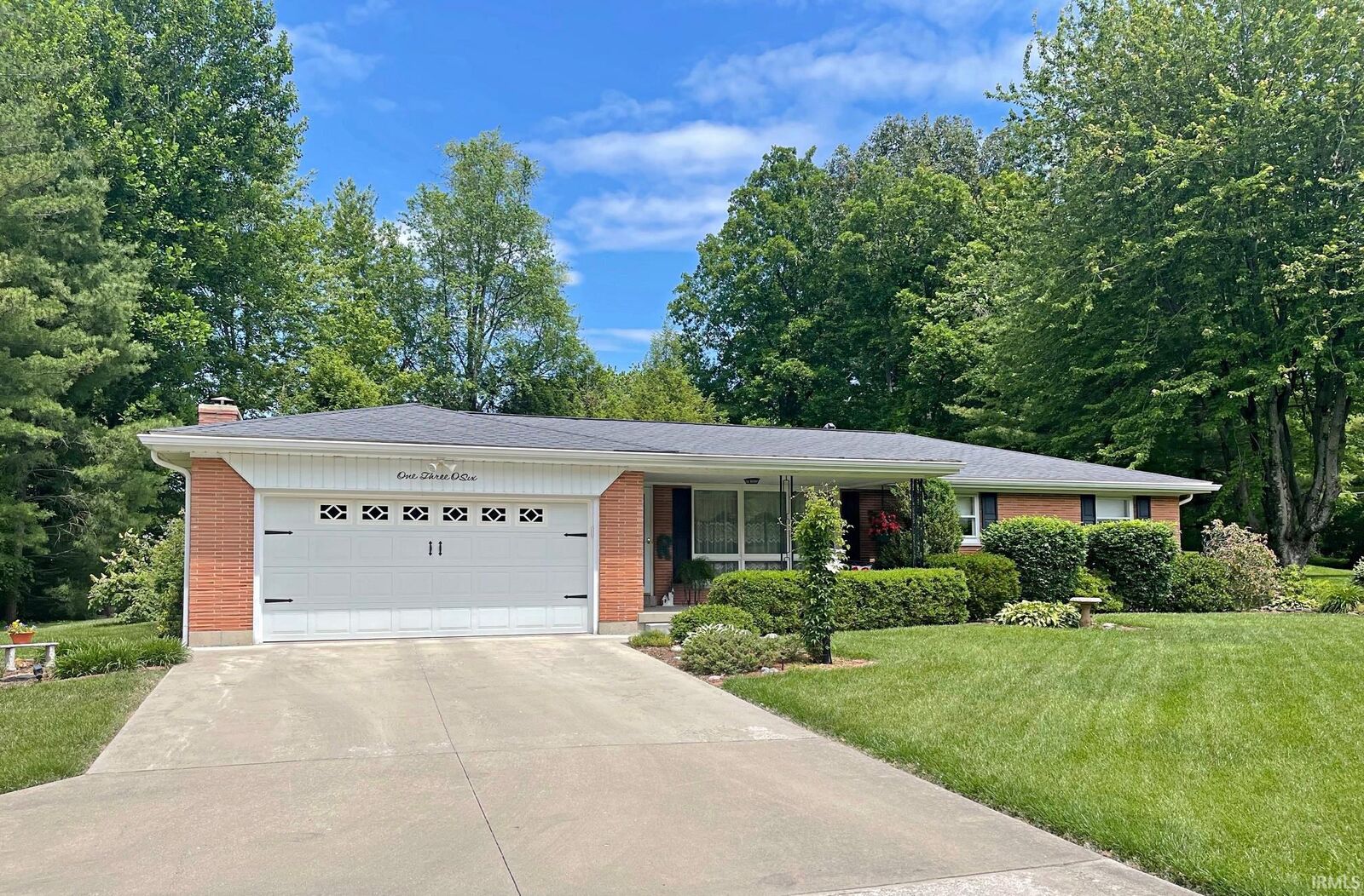 Property Photo: 1306 Wedeking Lane IN 47501