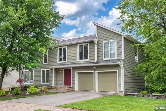 Property Photo:  90 Point View Parkway  NJ 07470 