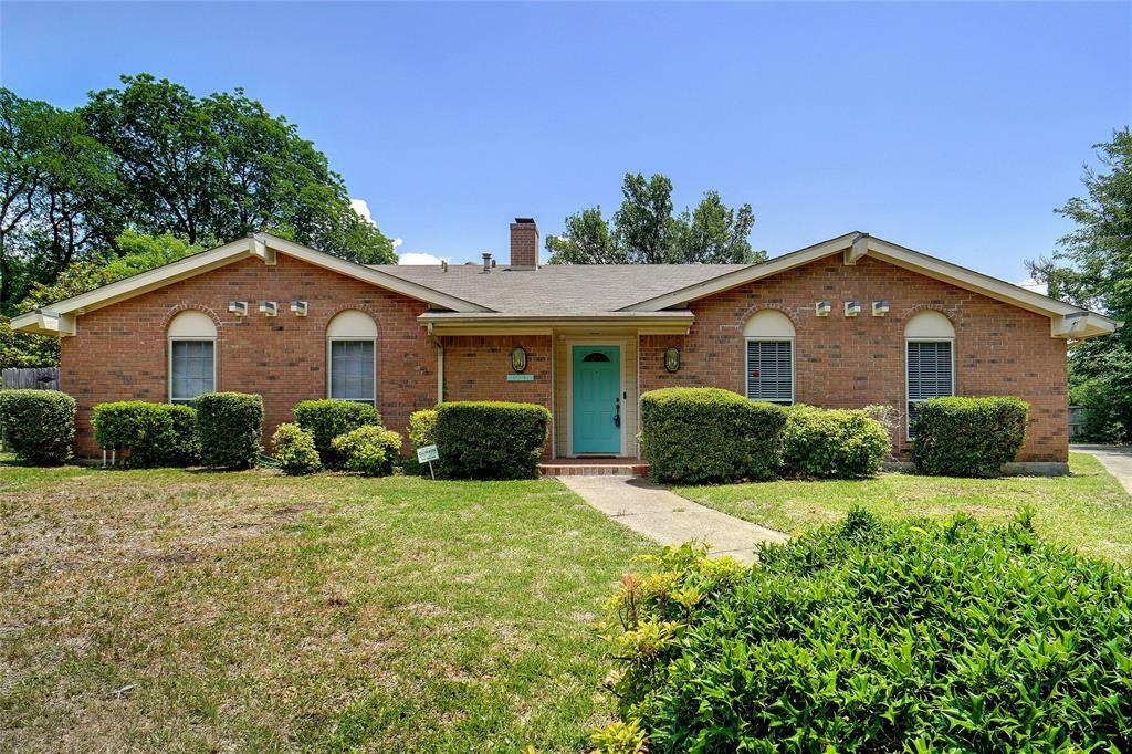 Property Photo:  1006 Burning Tree Parkway  TX 76209 