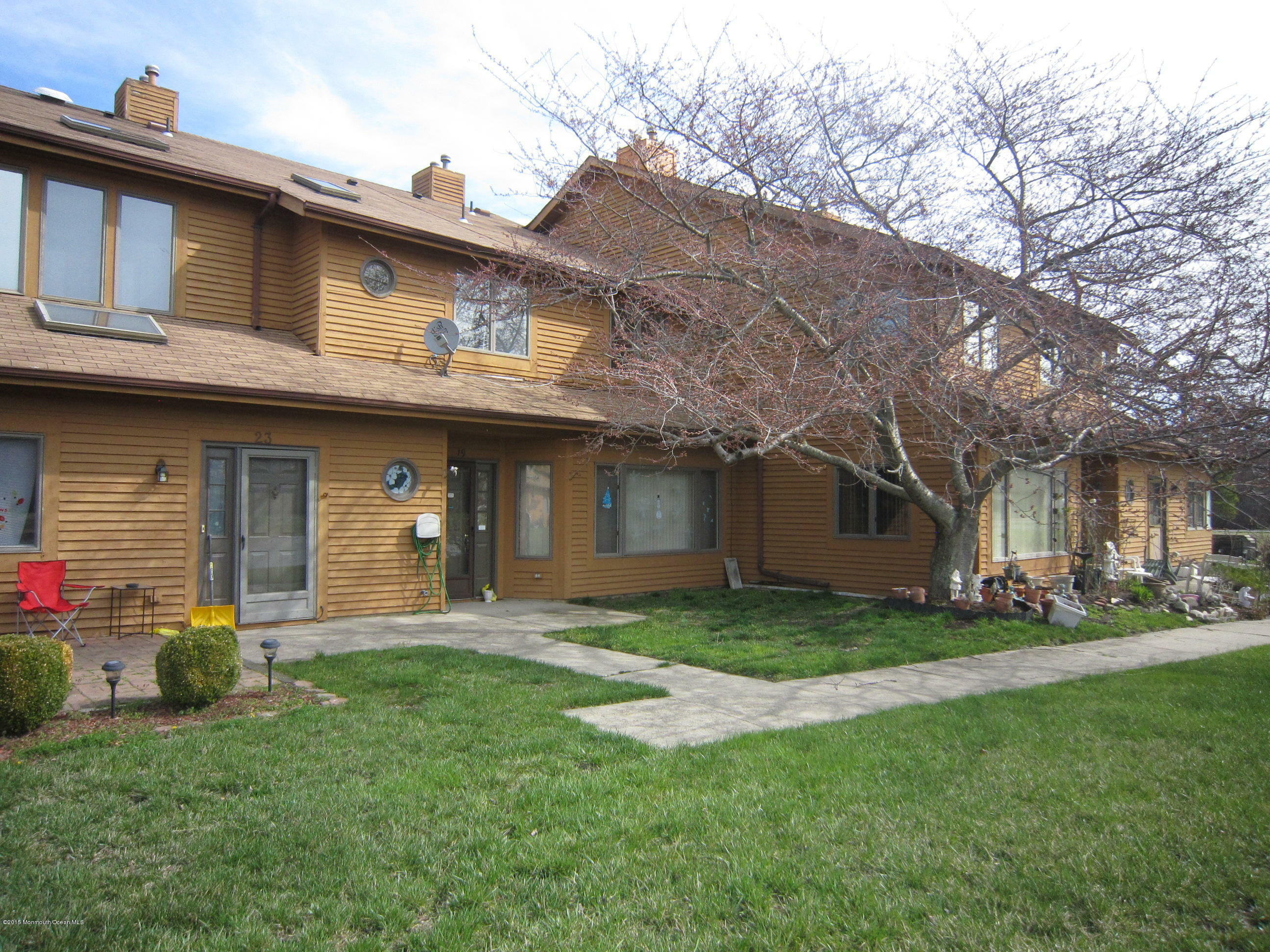 Property Photo: 19 Brandywine Court NJ 08724