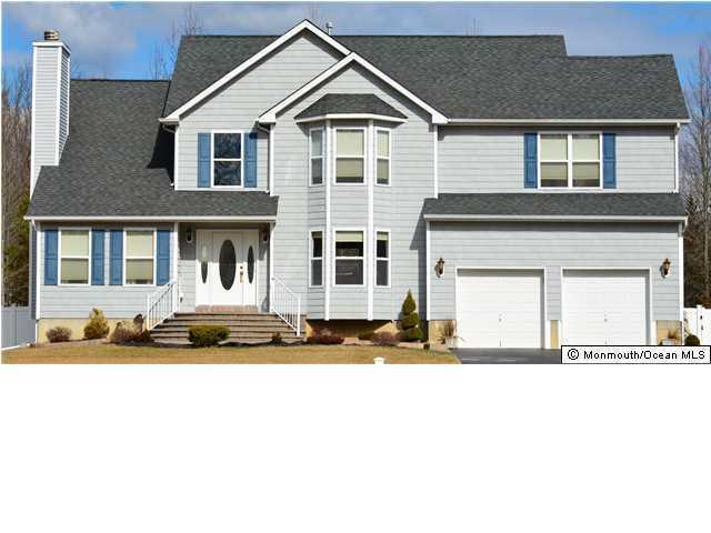 Property Photo: 17 Maxim Court NJ 08527