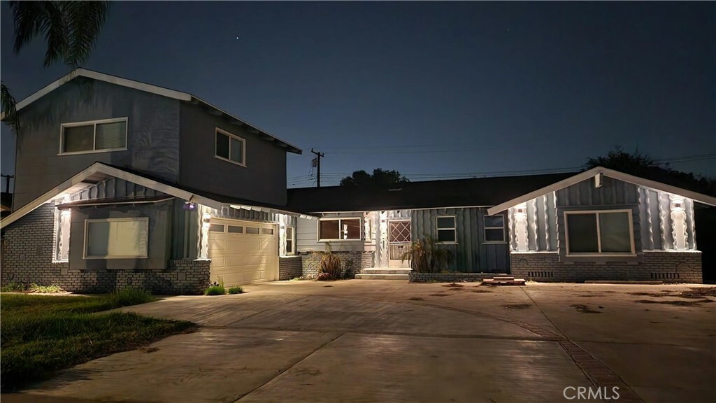 2076 S Eileen Drive  Anaheim CA 92802 photo