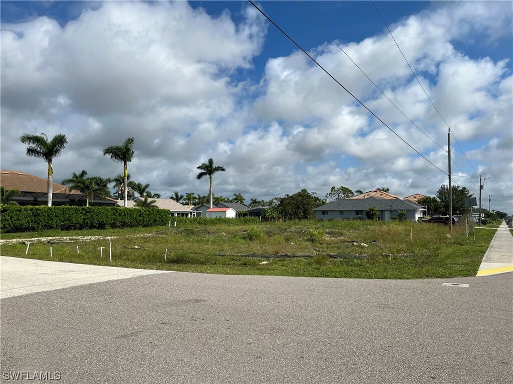 Property Photo:  5228 Chiquita Boulevard S  FL 33914 