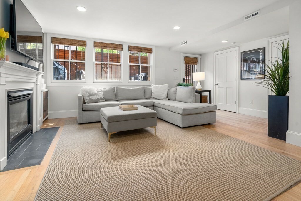 Property Photo: 29 Upton Street 1 MA 02118