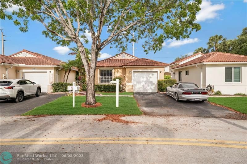 Property Photo:  611 NW 172nd Ter  FL 33029 