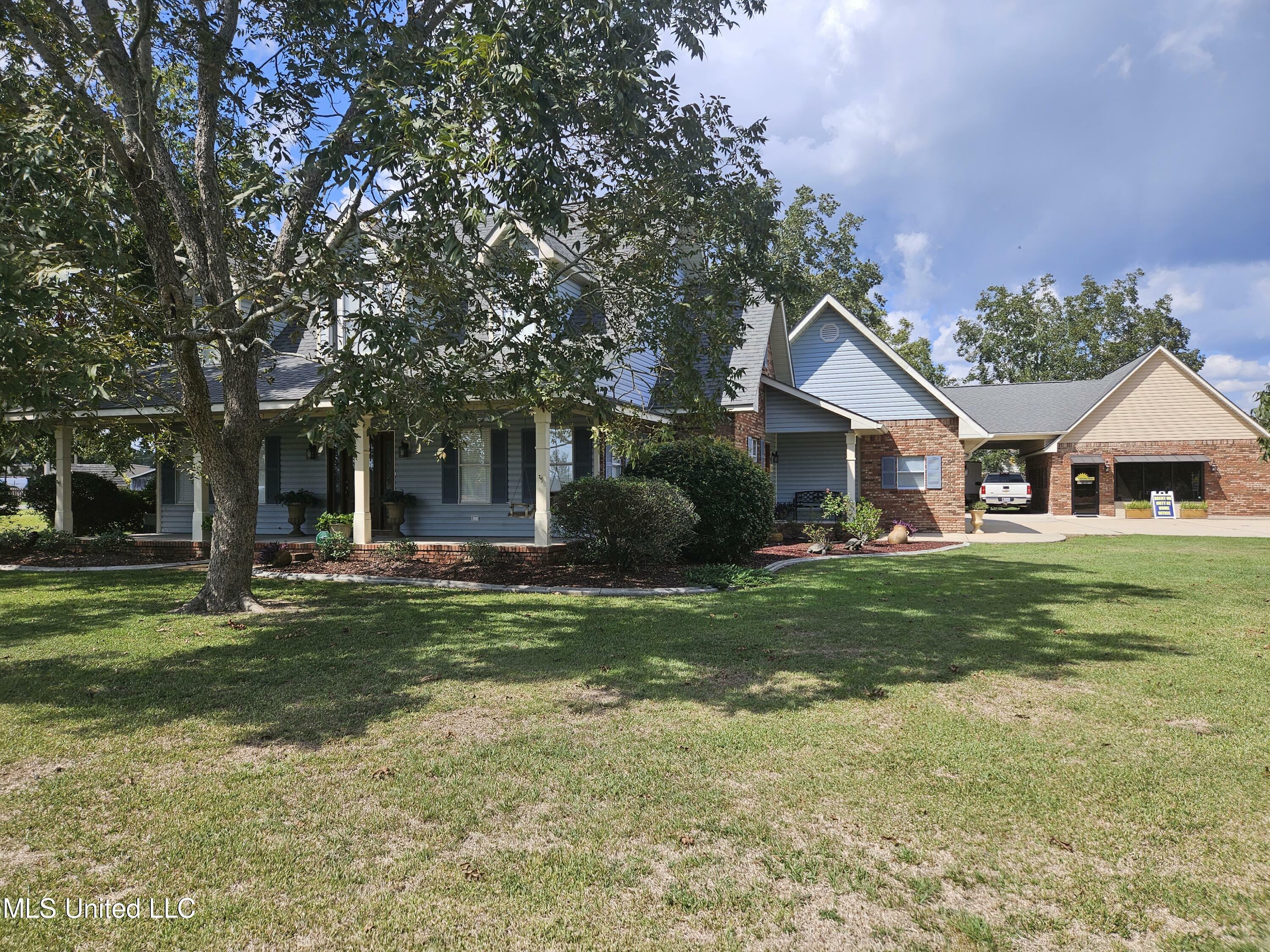 Property Photo:  17520 Orange Grove Road  MS 39503 