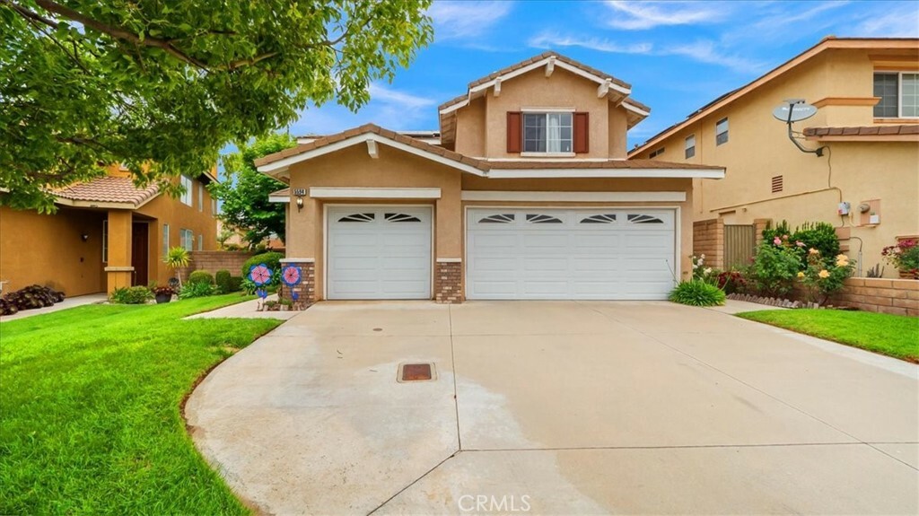 Property Photo:  5594 Spur Court  CA 92336 