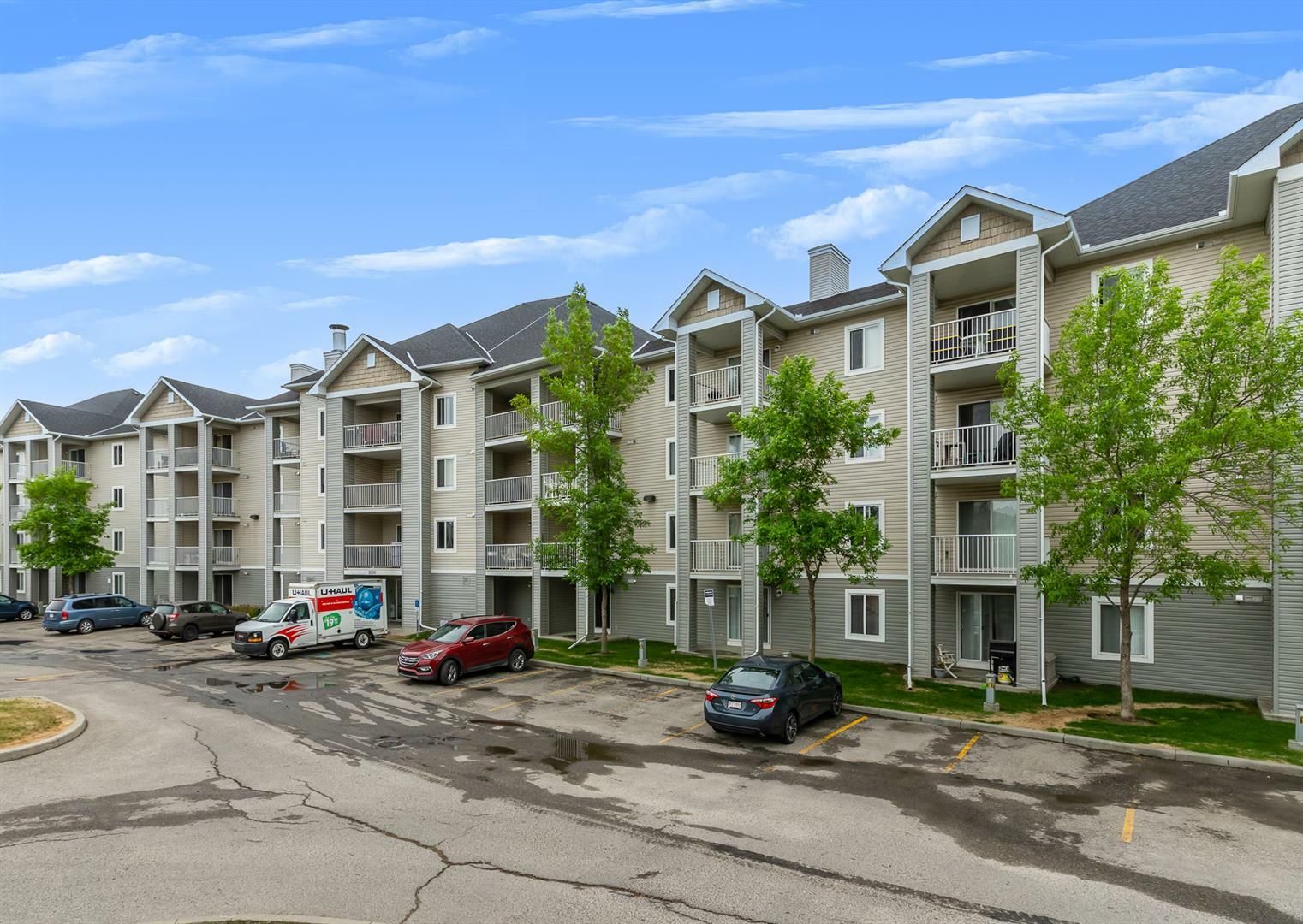 Property Photo: 3122, 1620 70 Street SE 3122 AB T2A 7Z2