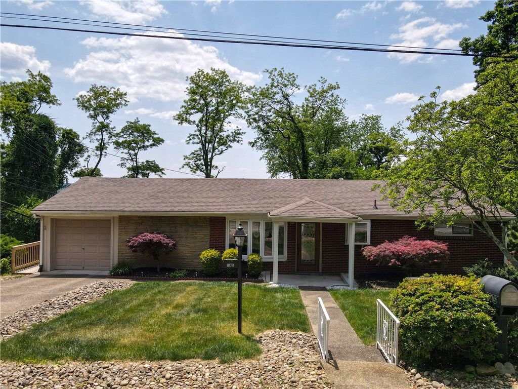 Property Photo:  145 Curry Avenue  PA 15145 