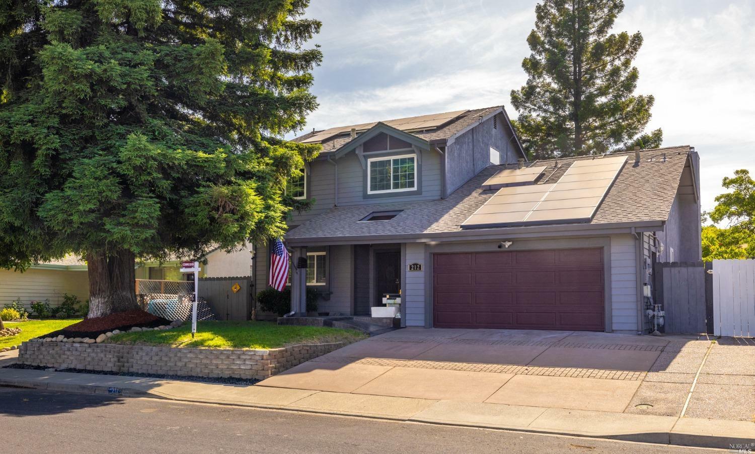 Property Photo: 212 Limerick Way CA 95688