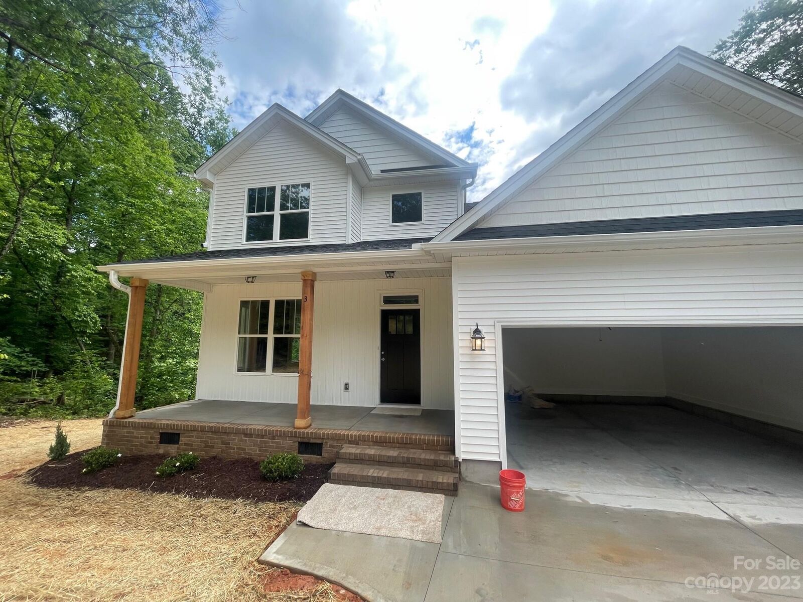 Property Photo:  3 Bridges Avenue  SC 29661 
