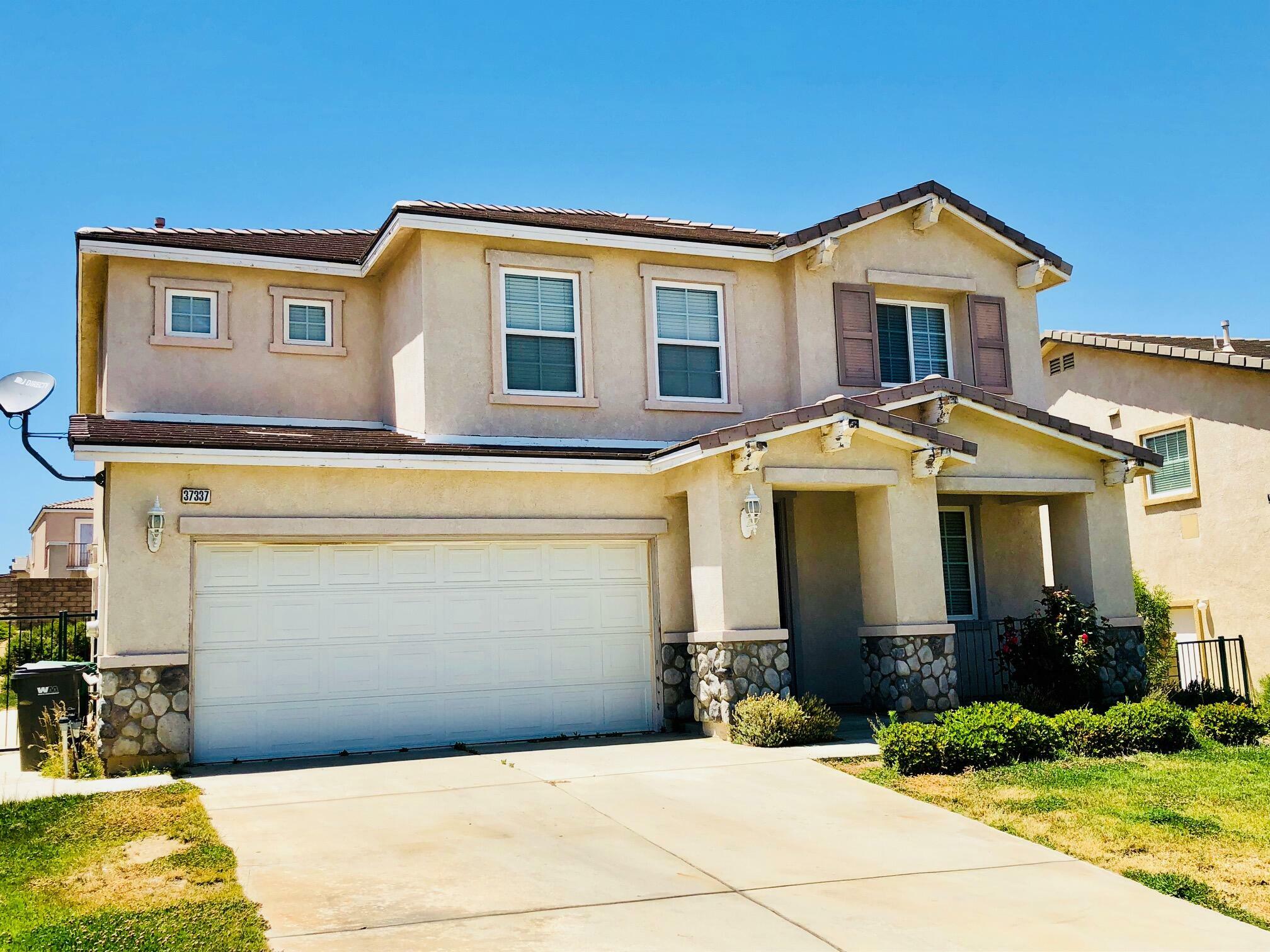 Property Photo:  37337 Ivywood Court  CA 93551 