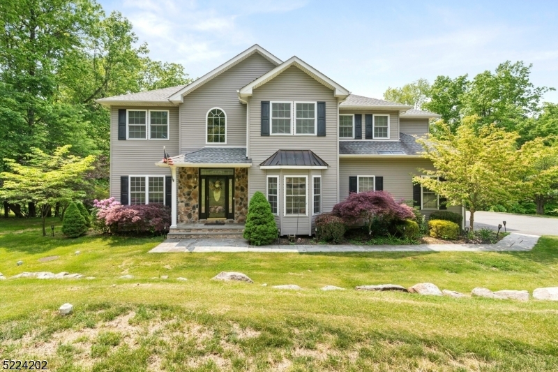 Property Photo:  7 Stonehedge Ln  NJ 07821 