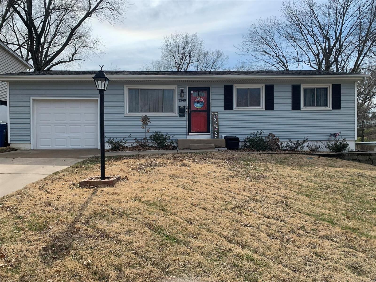 Property Photo:  1548 Ville Rosa Lane  MO 63042 