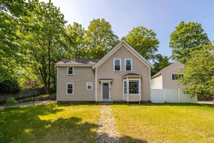 995 West Central  Franklin MA 02038 photo