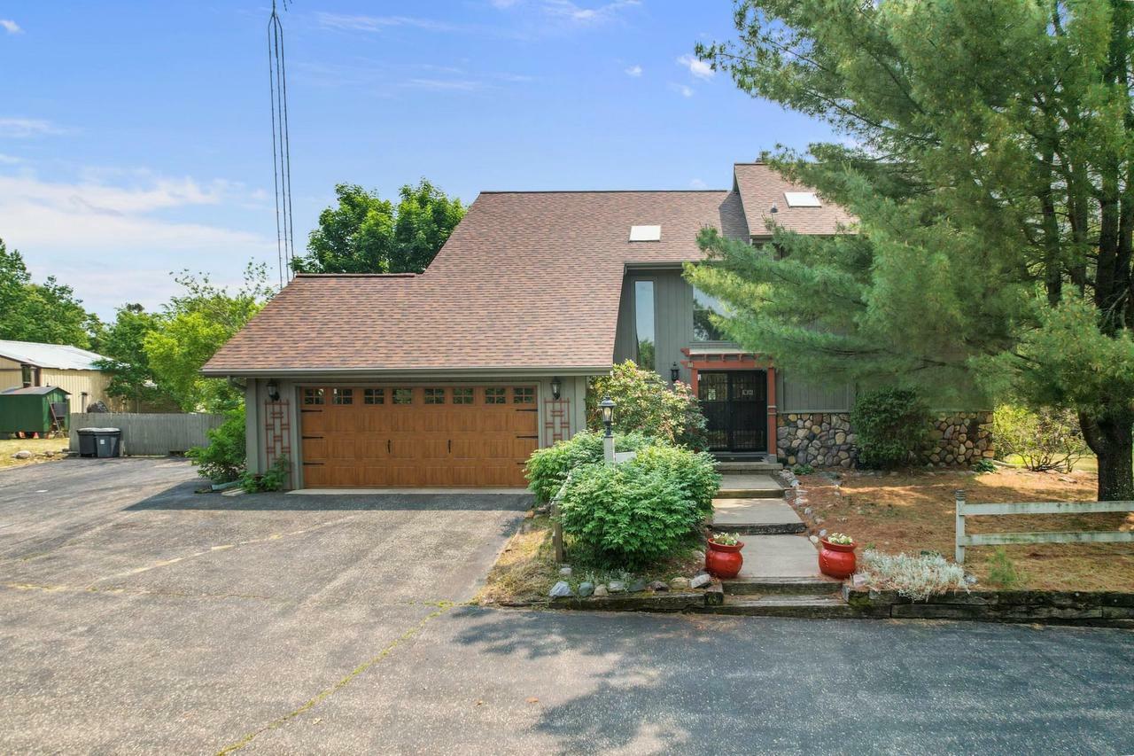 Property Photo:  3742 County Road Q  WI 53965 