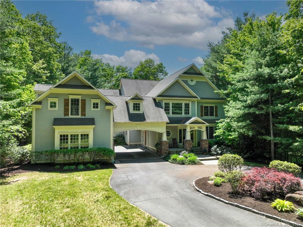 Property Photo: 1 Kew Gardens CT 06032
