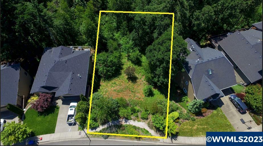 Property Photo: 222 Muirfield Av SE OR 97306
