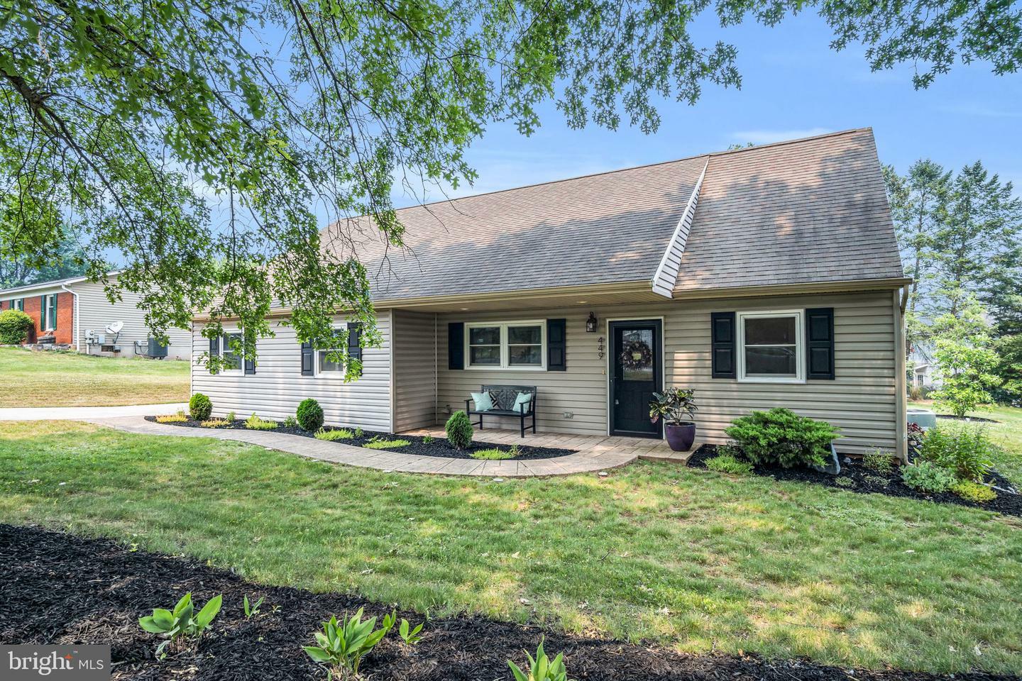 Property Photo:  449 Shelleys Lane  PA 17319 