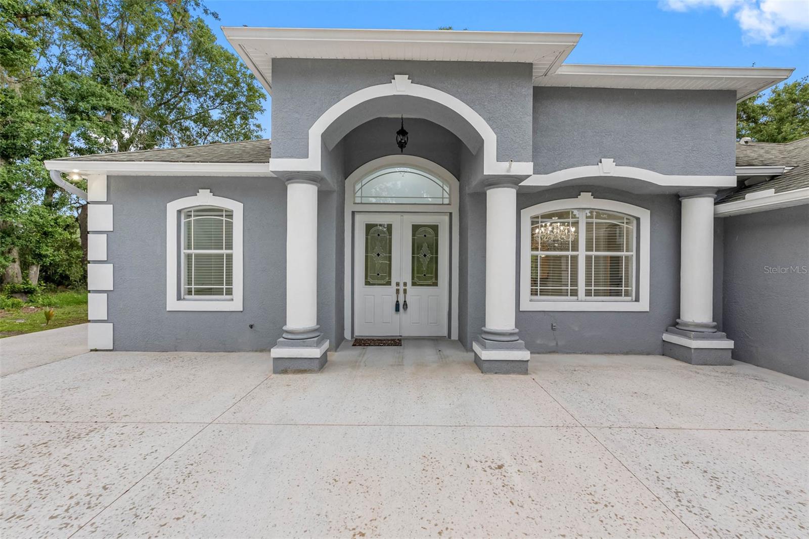 Property Photo: 19275 Blount Road FL 33558