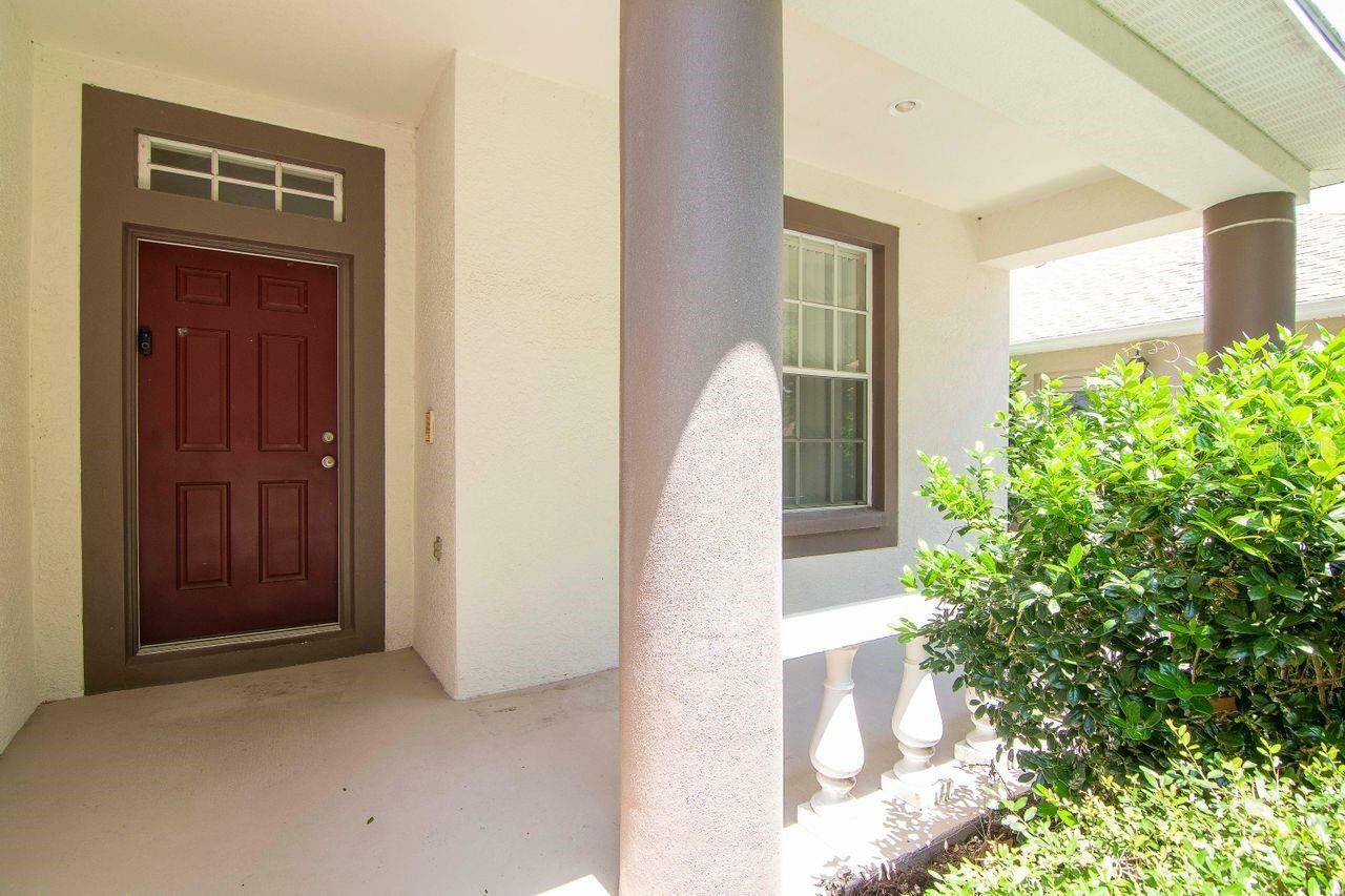 Property Photo:  722 Straw Lake Drive  FL 33510 