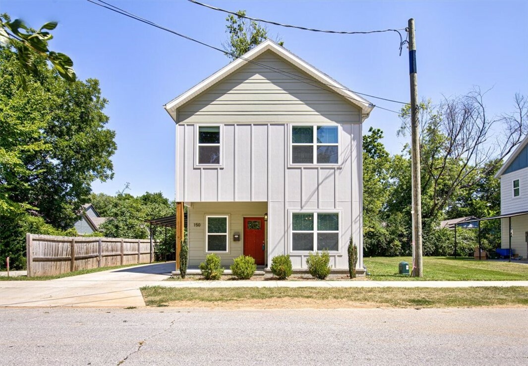 Property Photo:  150 E Ella Street  AR 72701 