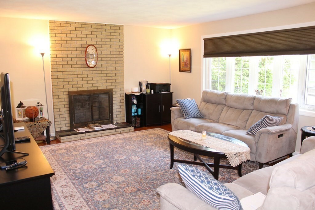 Property Photo:  4 Deerfield Rd  MA 01545 