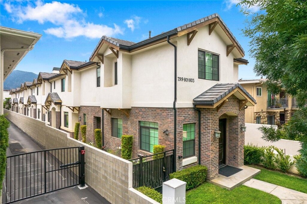 Property Photo:  801 Arcadia Avenue A  CA 91007 
