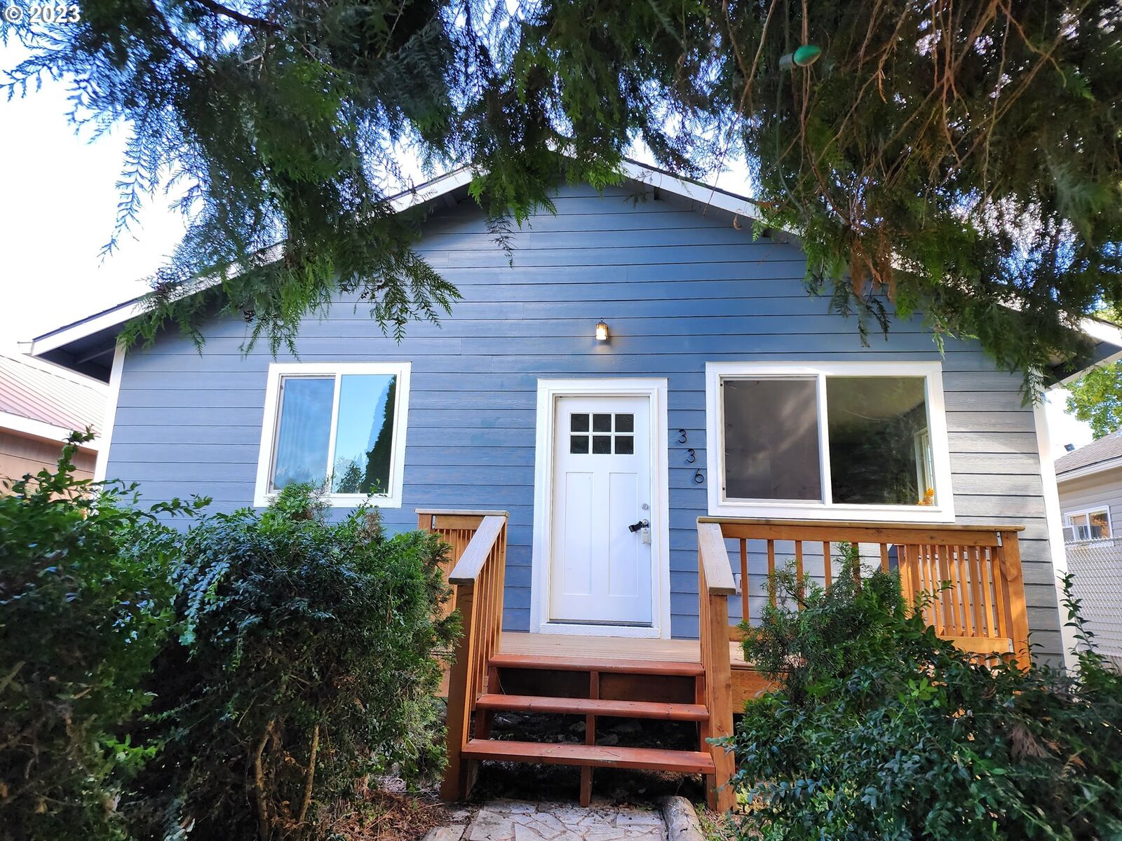 Property Photo:  336 21st Ave  WA 98632 