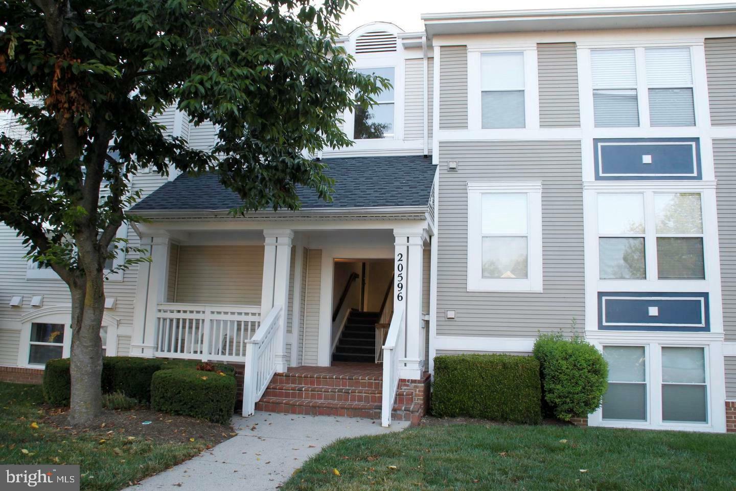 Property Photo:  20596 Cornstalk Terrace 302  VA 20147 