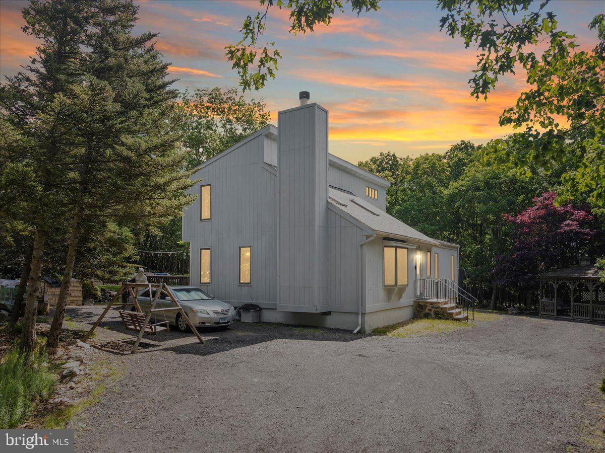 Property Photo:  113 Long View Drive  PA 18210 