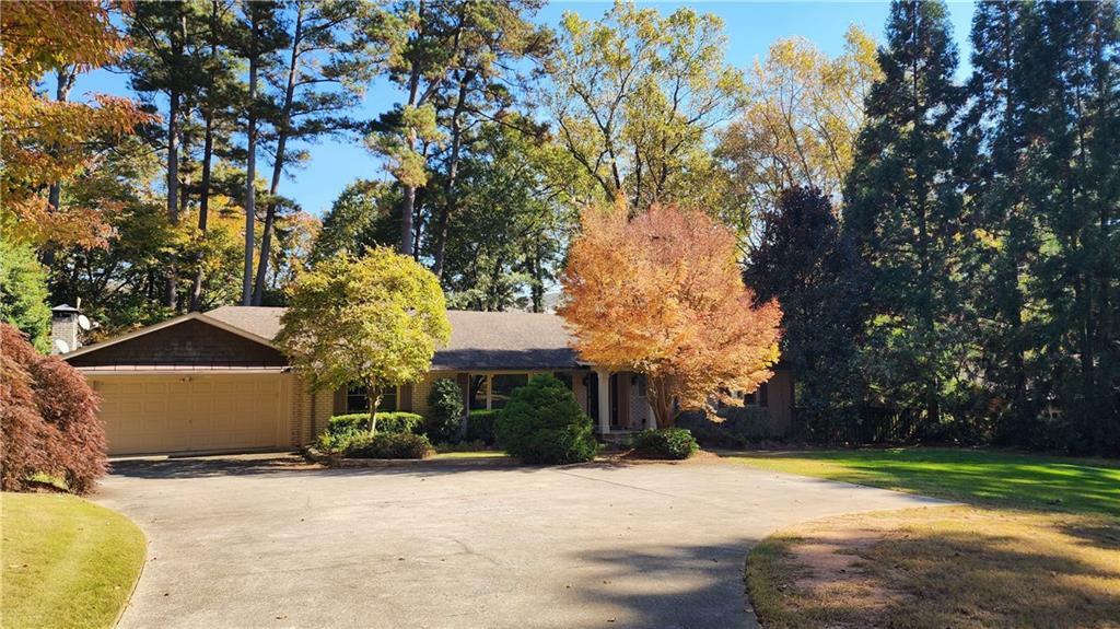 4615 Mystic Drive NE  Atlanta GA 30342 photo