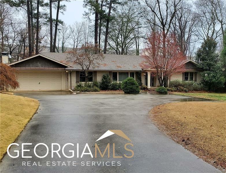 4615 Mystic Drive NE  Atlanta GA 30342 photo