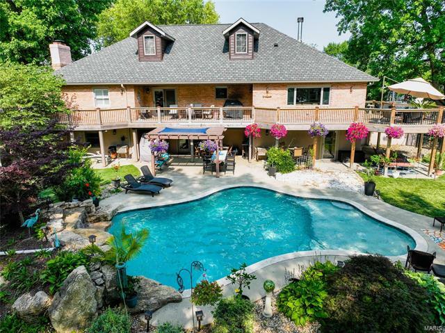 Property Photo: 977 Holiday Point Parkway IL 62025
