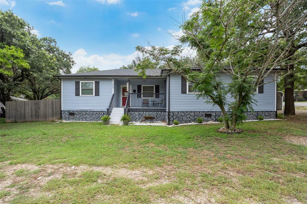 Property Photo:  600 Branding Iron Trail  TX 76049 