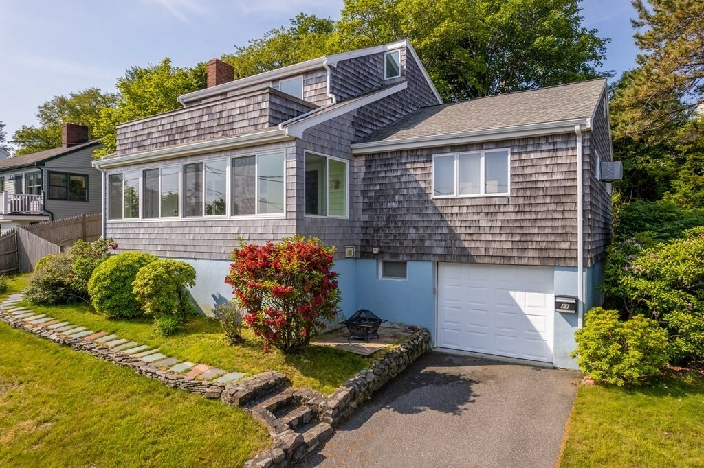 Property Photo:  11 Maolis Road  MA 01908 