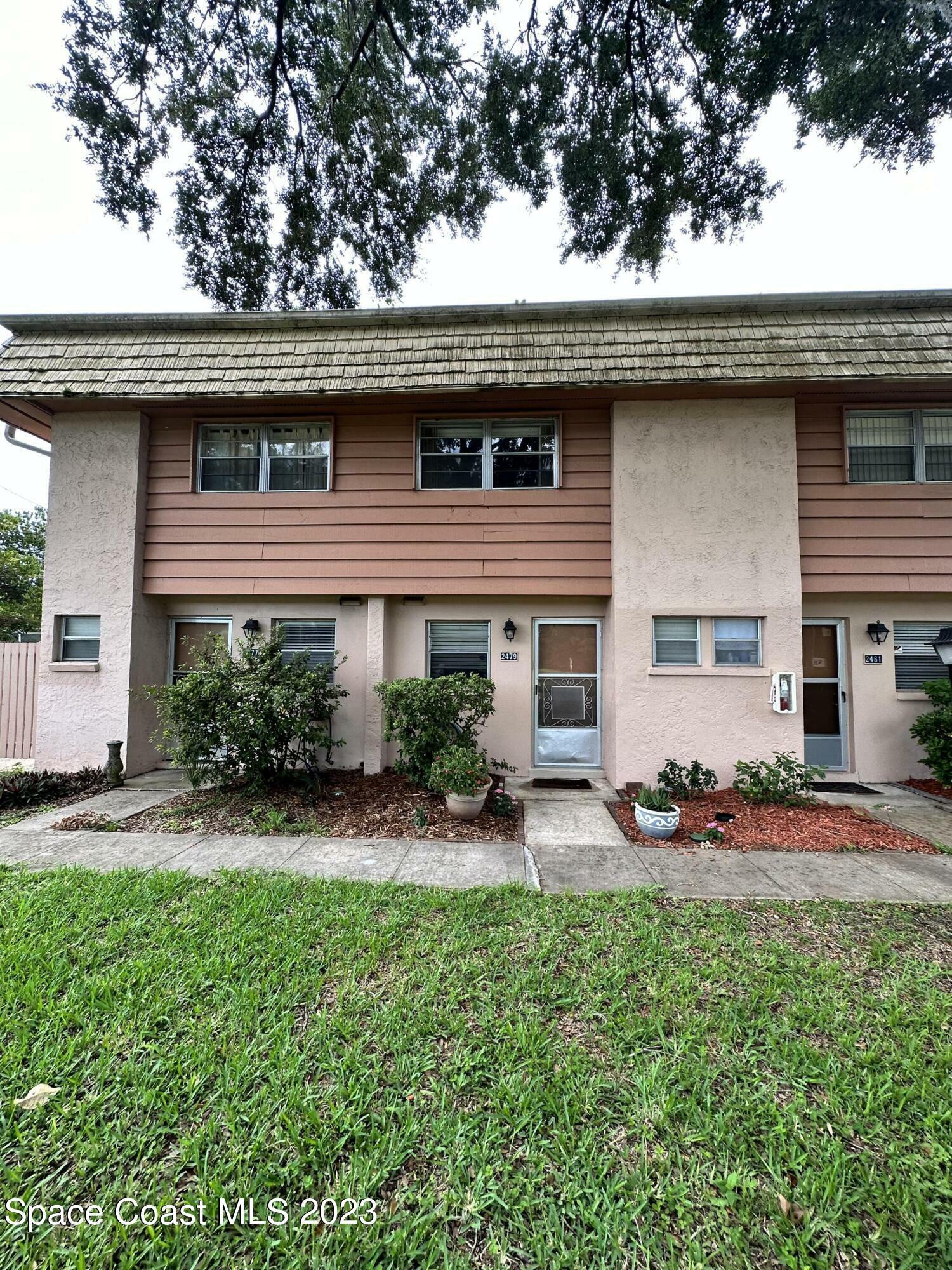 Property Photo:  2479 Country Club Drive  FL 32780 