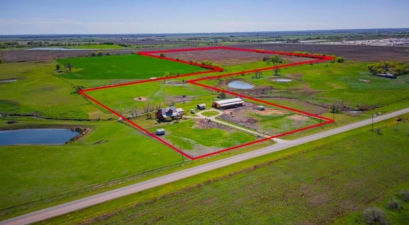 Property Photo: 4100 County Rd 404 TX 76574
