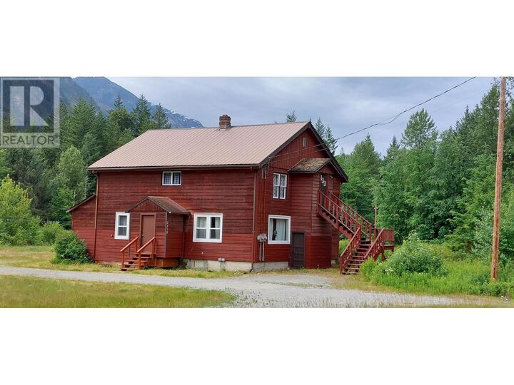 Property Photo: 2335 Mackenzie 20 Highway BC V0T 1H0