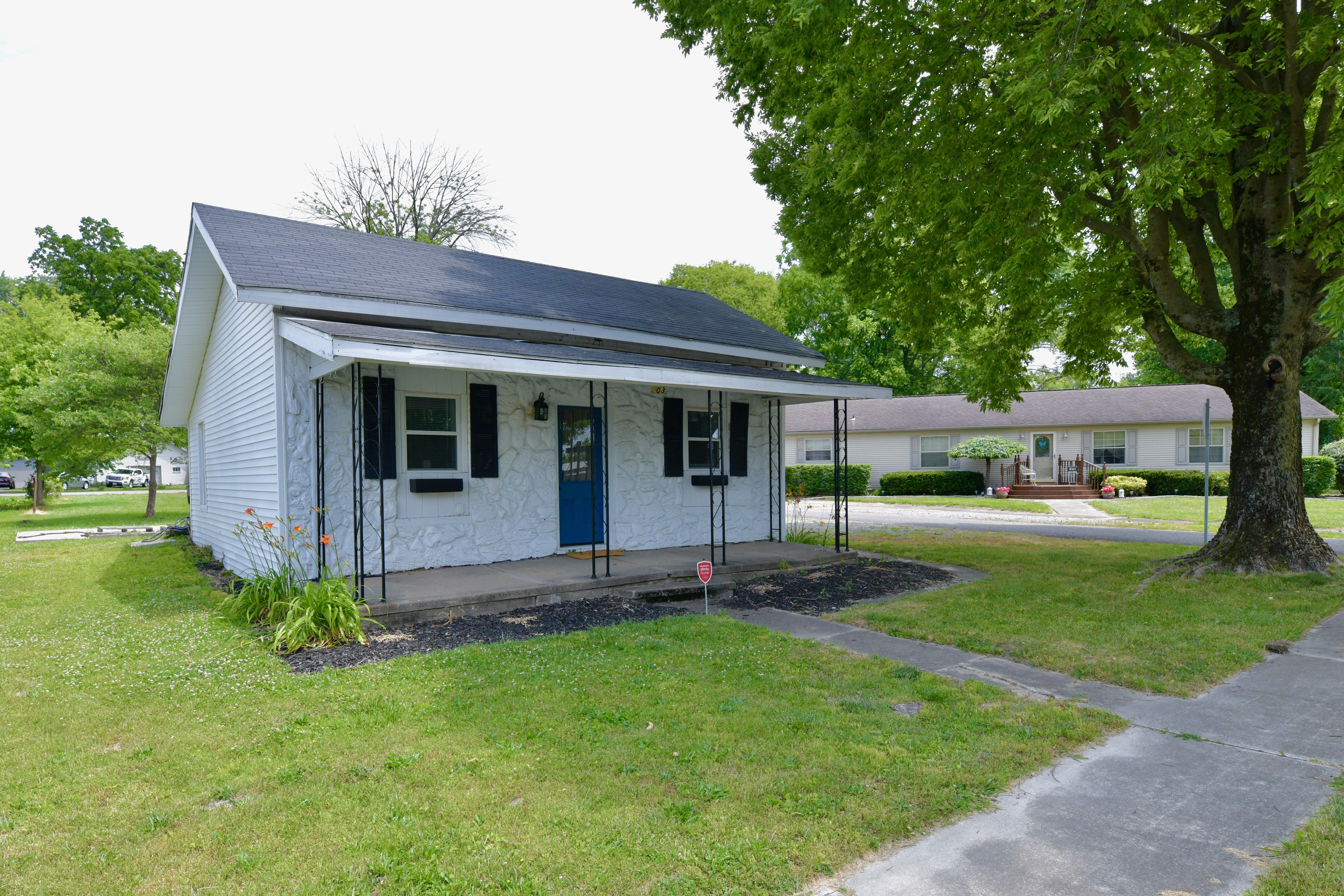 Property Photo:  403 Railroad Street  IN 47232 