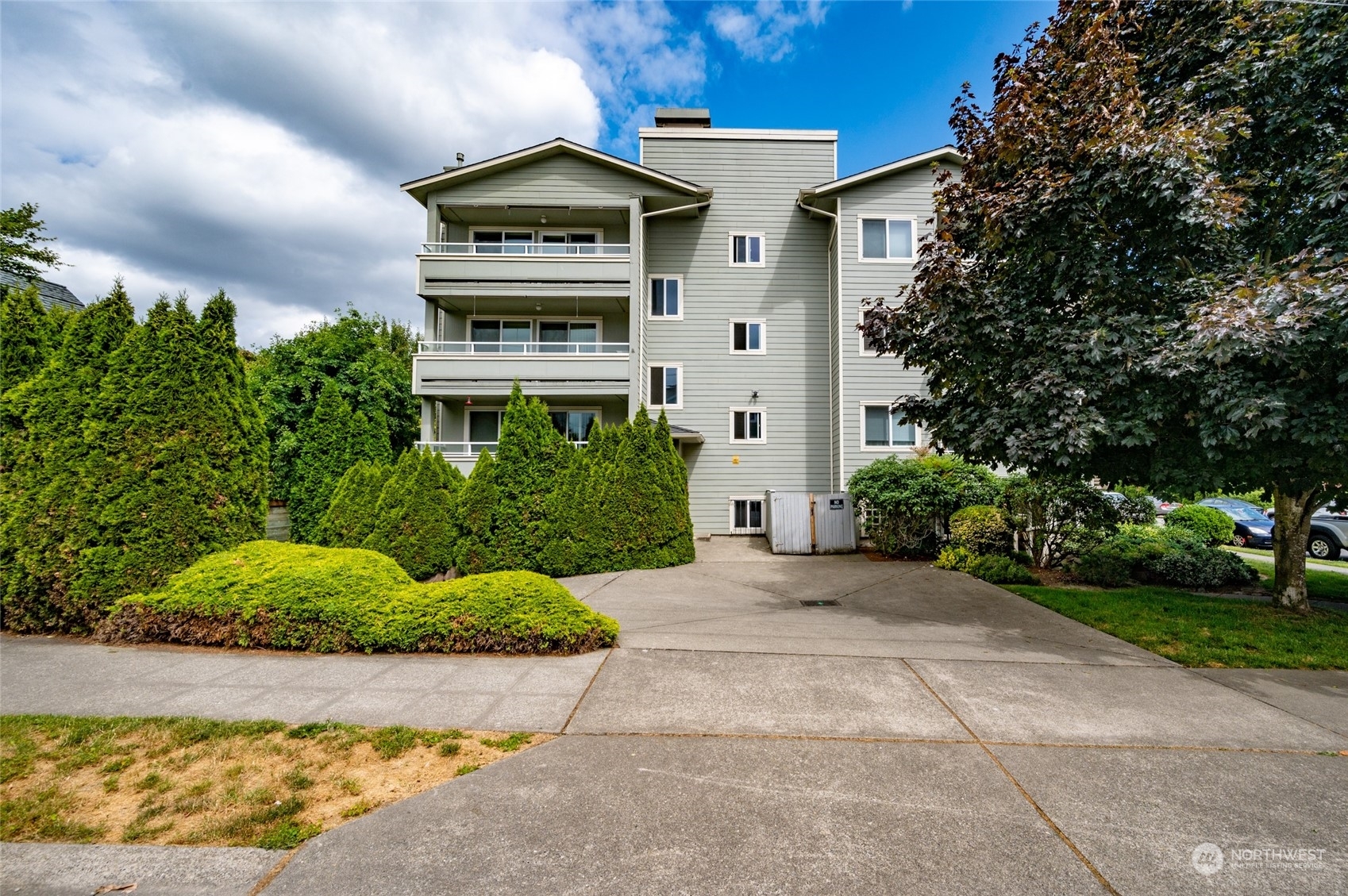 Property Photo:  2448 NW 59th Street 401  WA 98107 