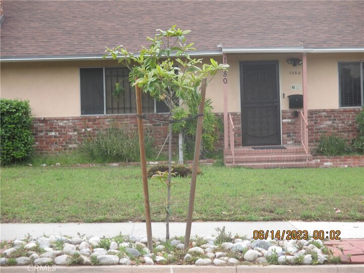 Property Photo:  1080 N El Molino Avenue  CA 91104 