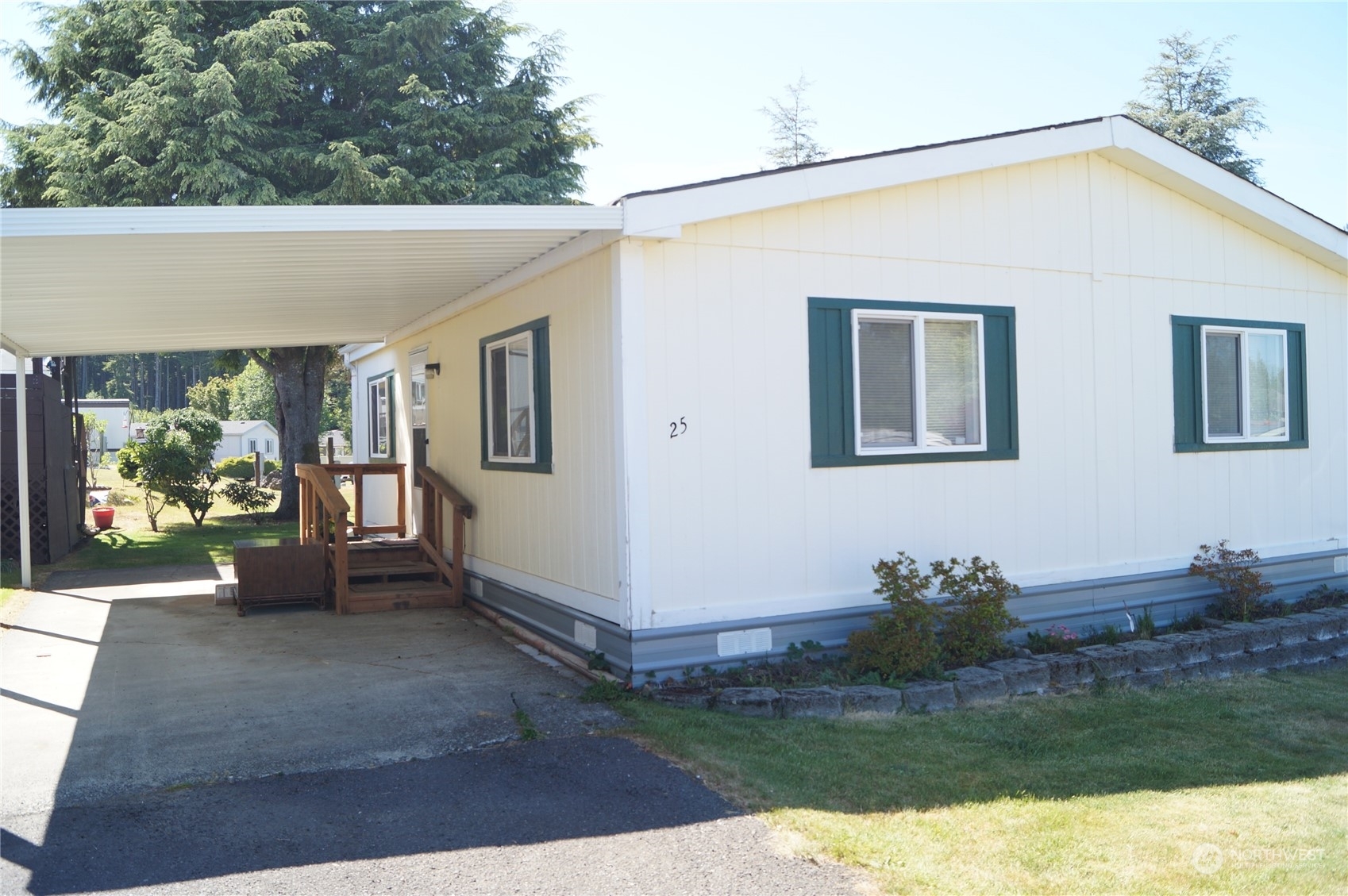 Property Photo:  1019 Stanford Drive 25  WA 98537 