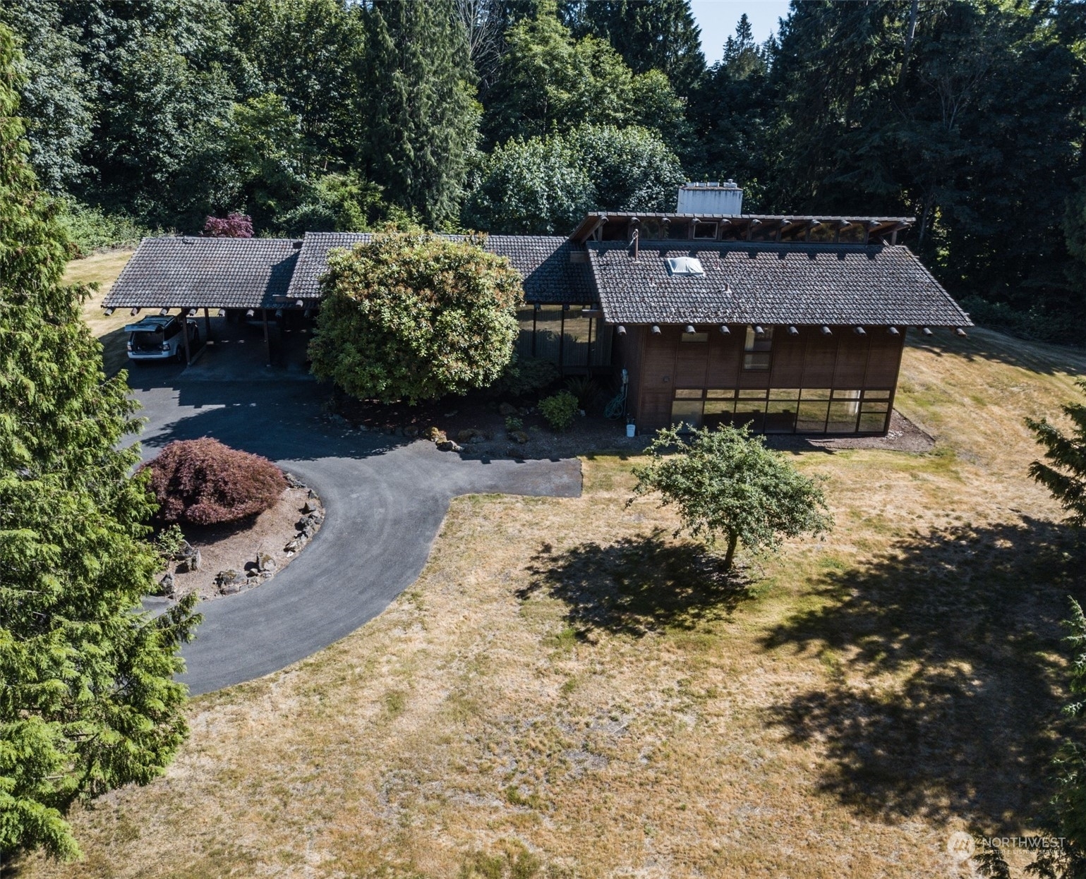 Property Photo:  18500 High Street  WA 98020 