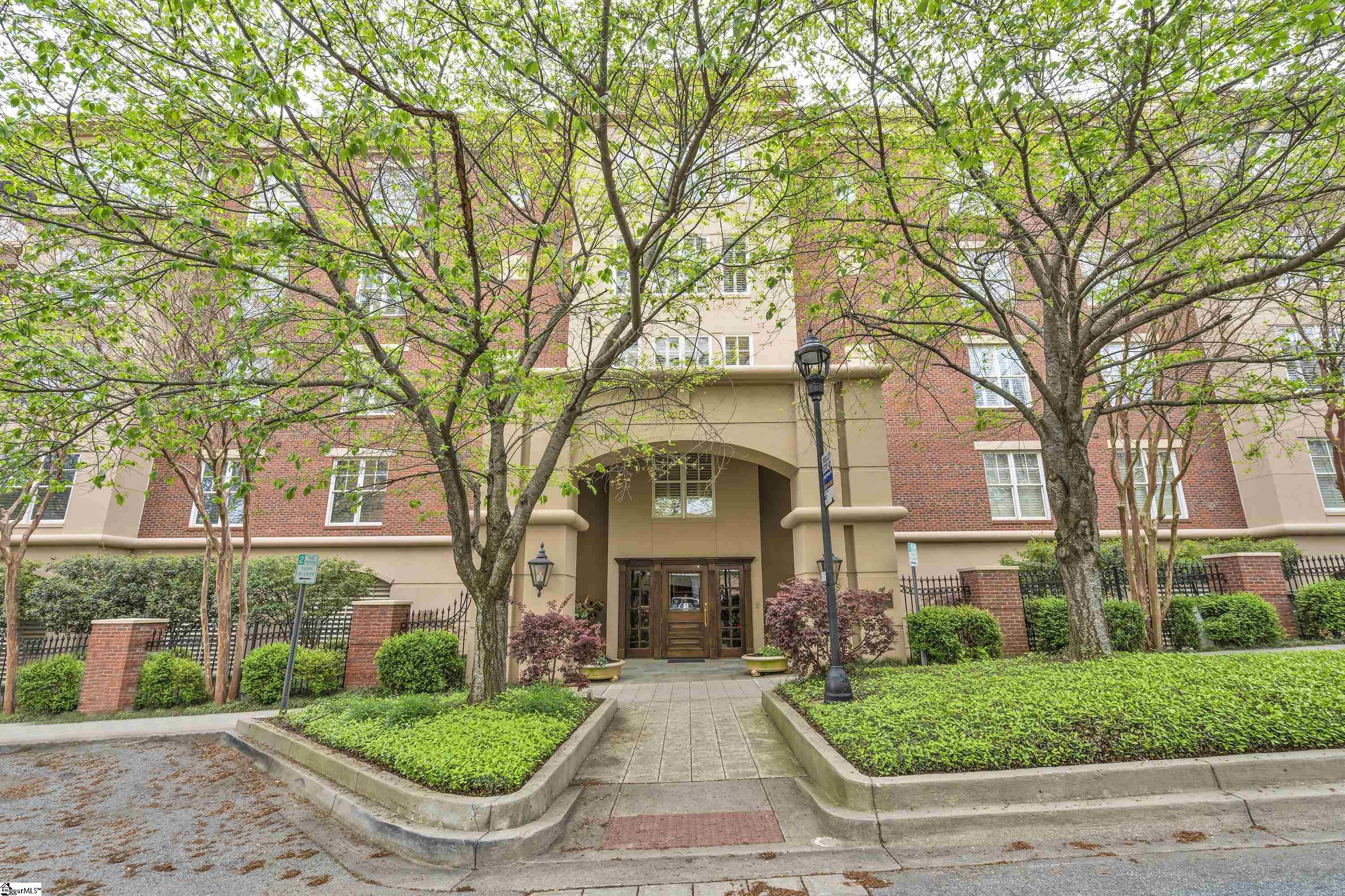 Property Photo: 400 N Main Street Unit 203 SC 29601