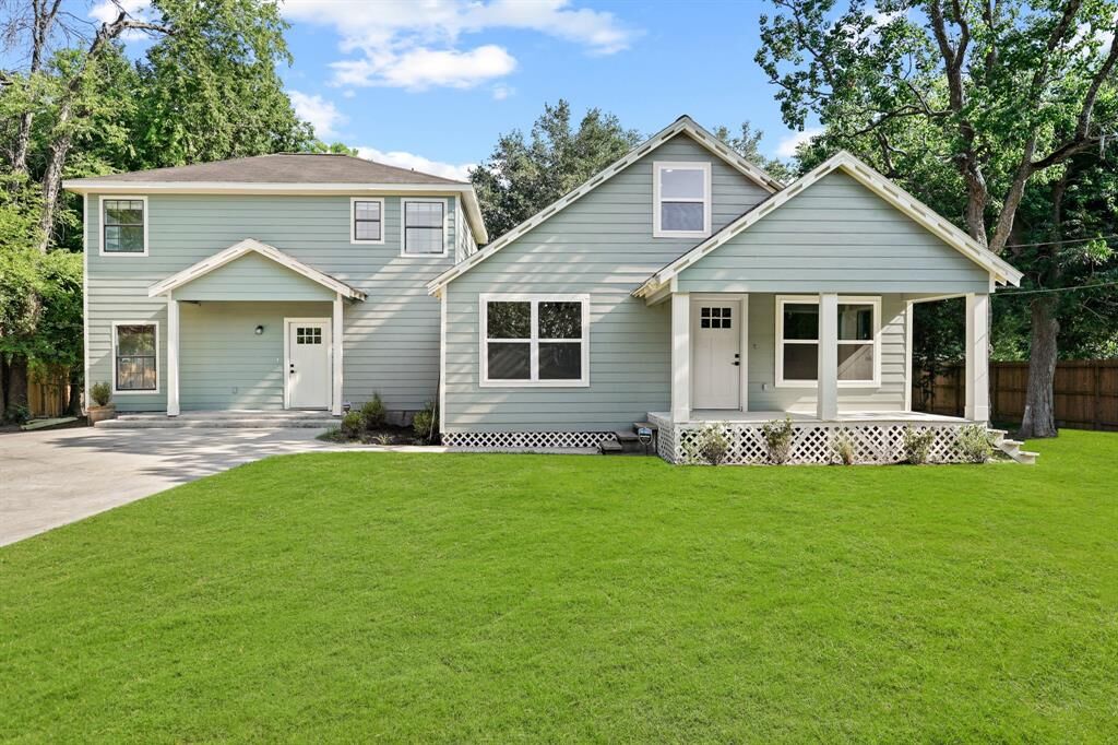 Property Photo:  2102 Margaret Street  TX 77093 