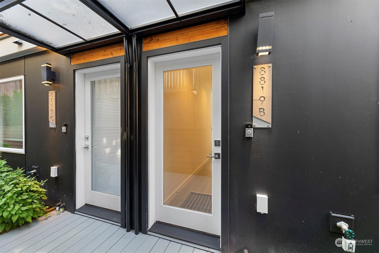 Property Photo:  8819 B Midvale Avenue N  WA 98103 