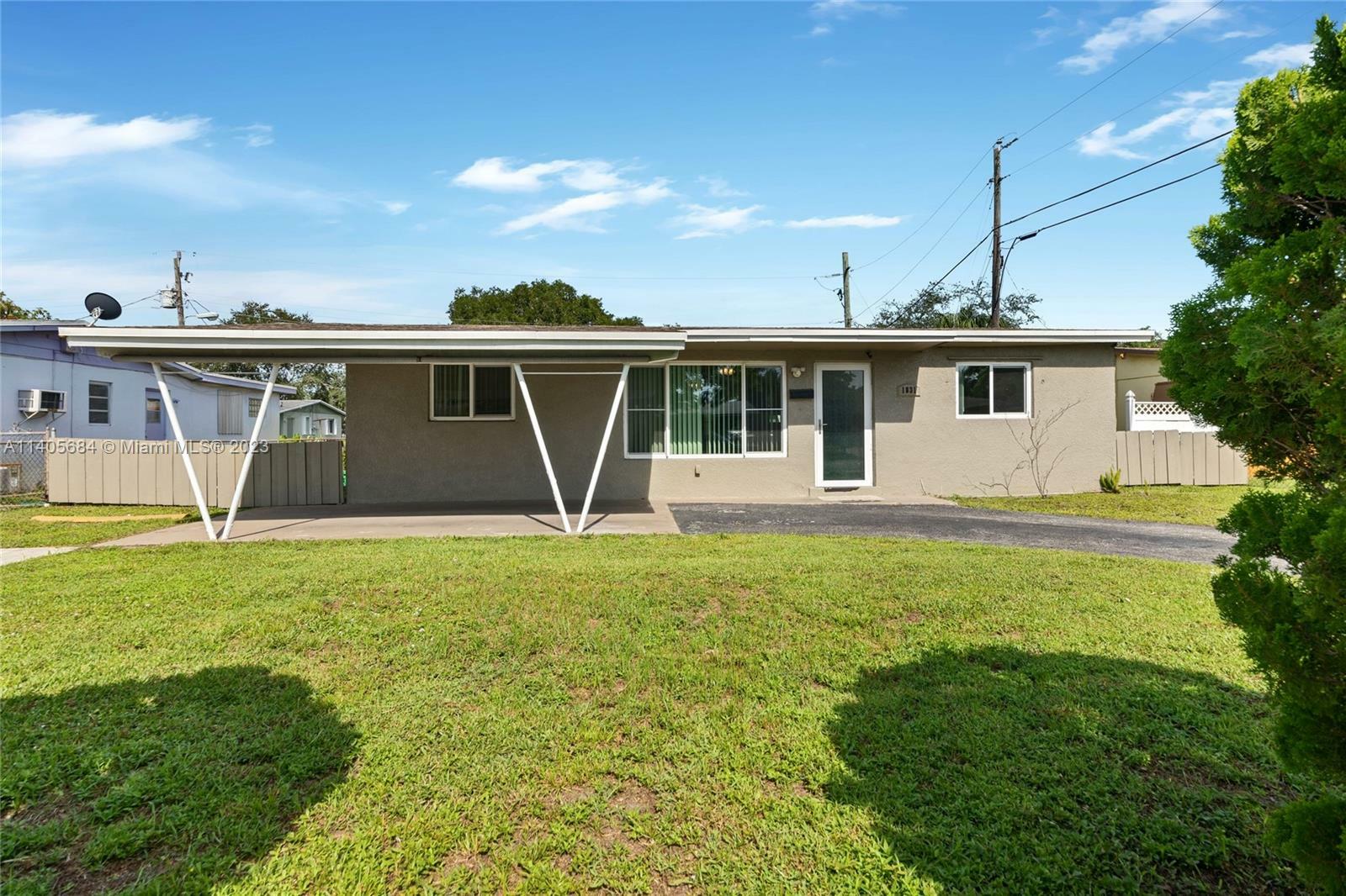 Property Photo:  1831 NW 27th Ave  FL 33311 