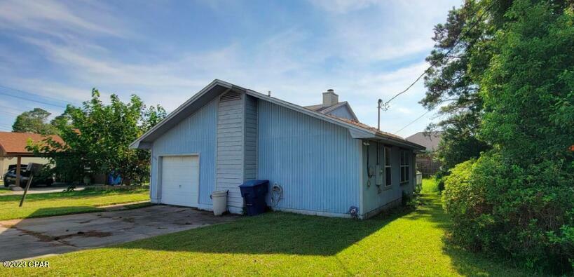 Property Photo:  2324 Oakwood Street  FL 32408 